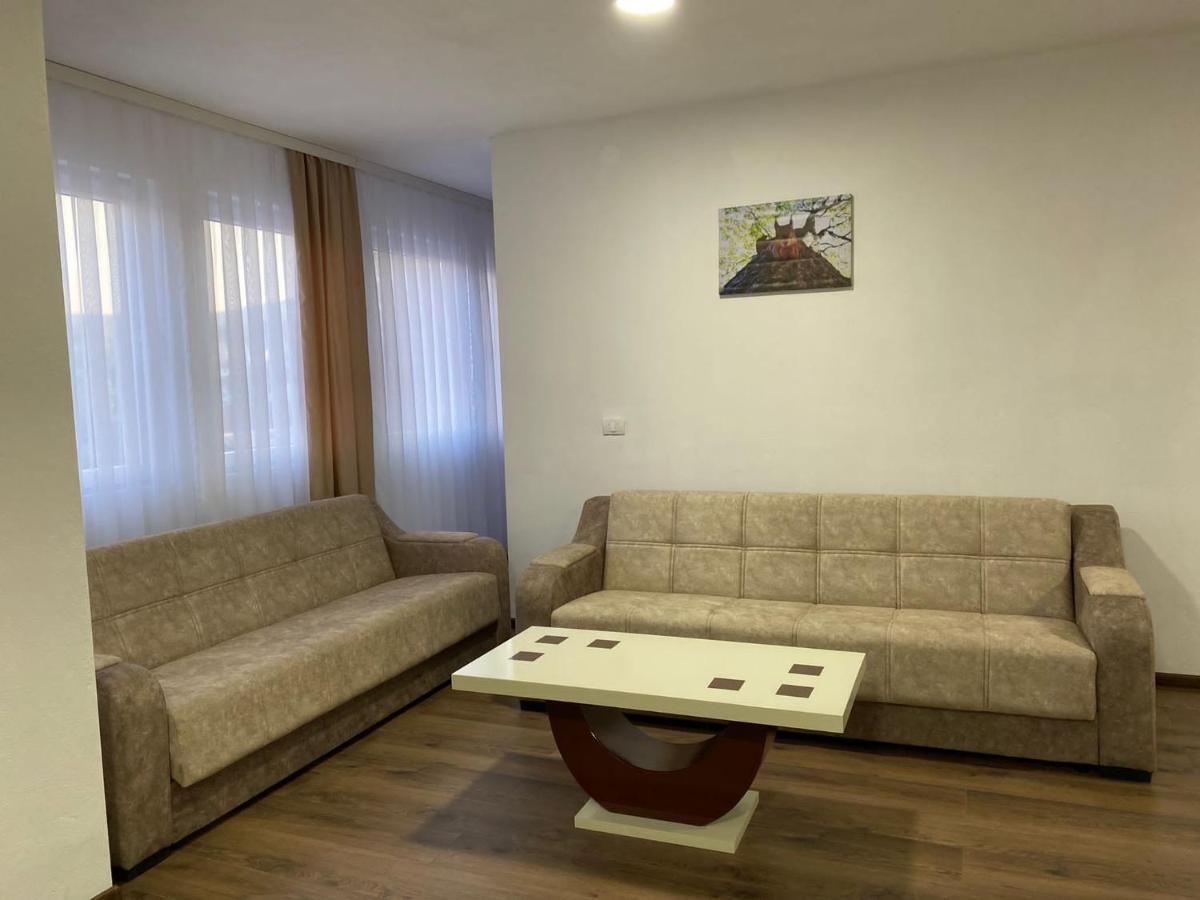 Bed and Breakfast Vila Centar Mb Сьєниця Екстер'єр фото
